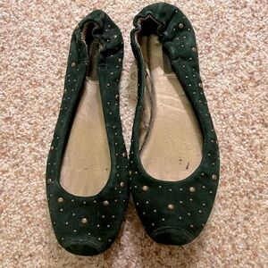 ruby & bloom…Emerald Gold Studded Flats